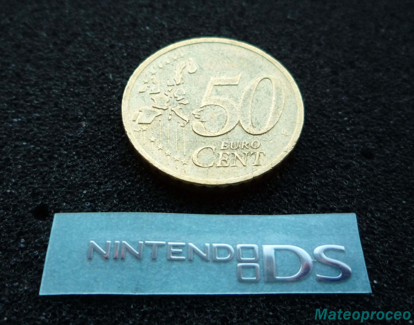 Nintendo DS Logo sticker 29mm x 4mm [176]